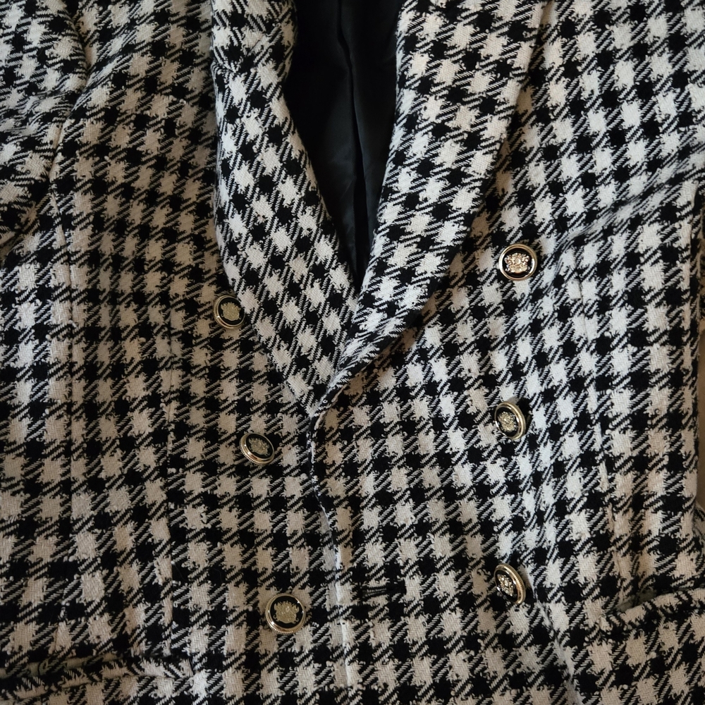 Zara Women's Black and White Houndstooth Blazer - Picture 3 of 8